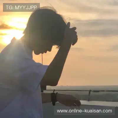 黄婧茵